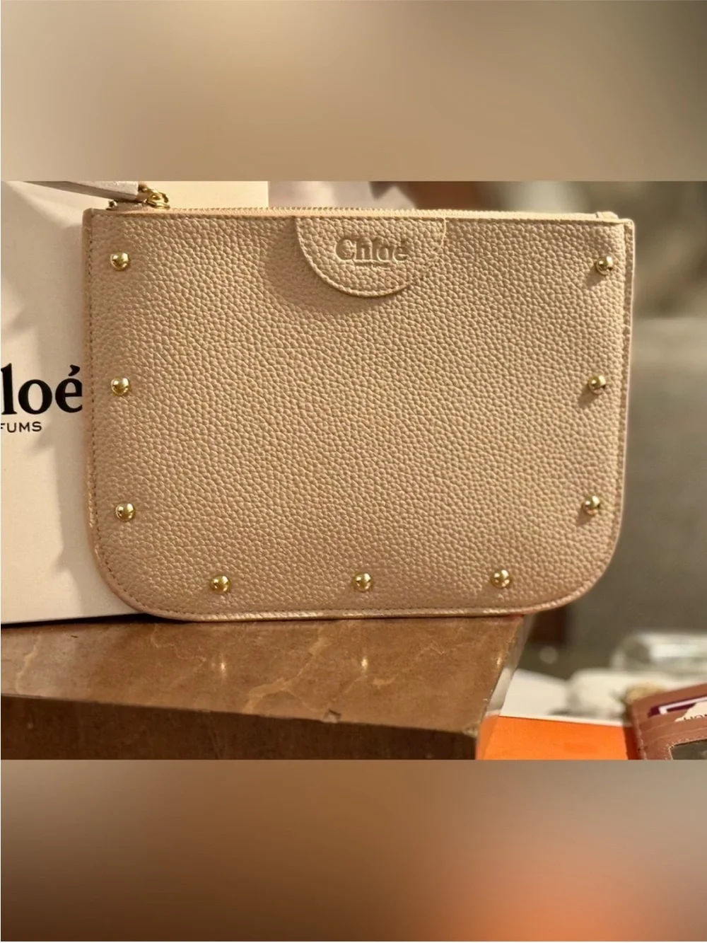 Chloe Parfums Cosmetic Beige Crossbody Shoulder Bag with Gold Chain